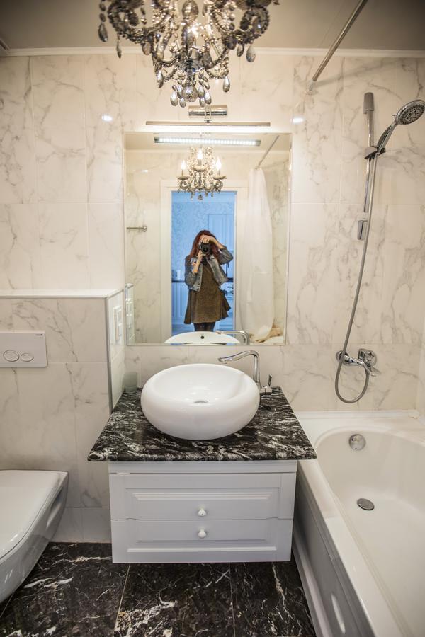Tina'S Apartments With Panoramic Sea View 巴统 外观 照片