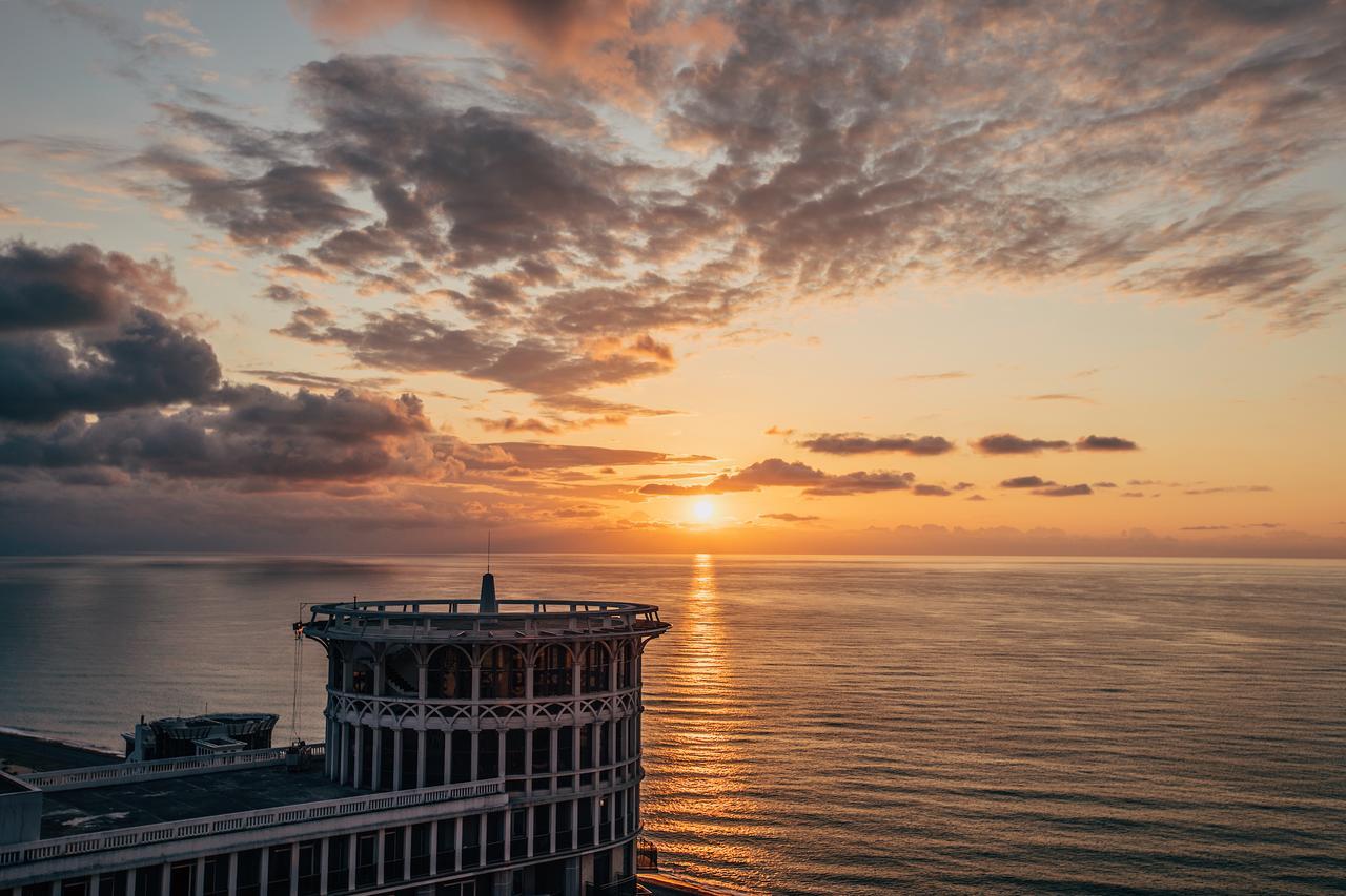 Tina'S Apartments With Panoramic Sea View 巴统 外观 照片