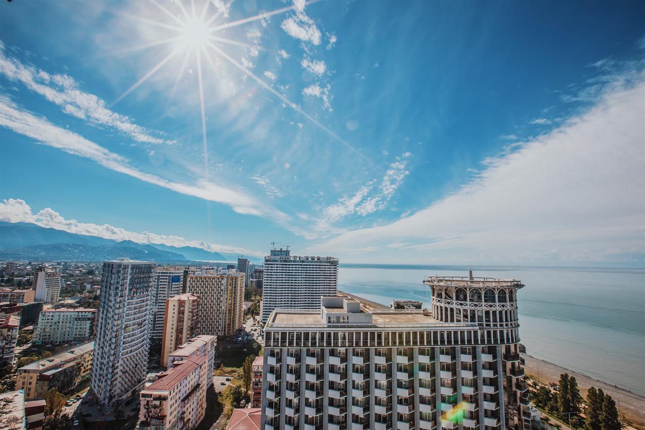 Tina'S Apartments With Panoramic Sea View 巴统 外观 照片