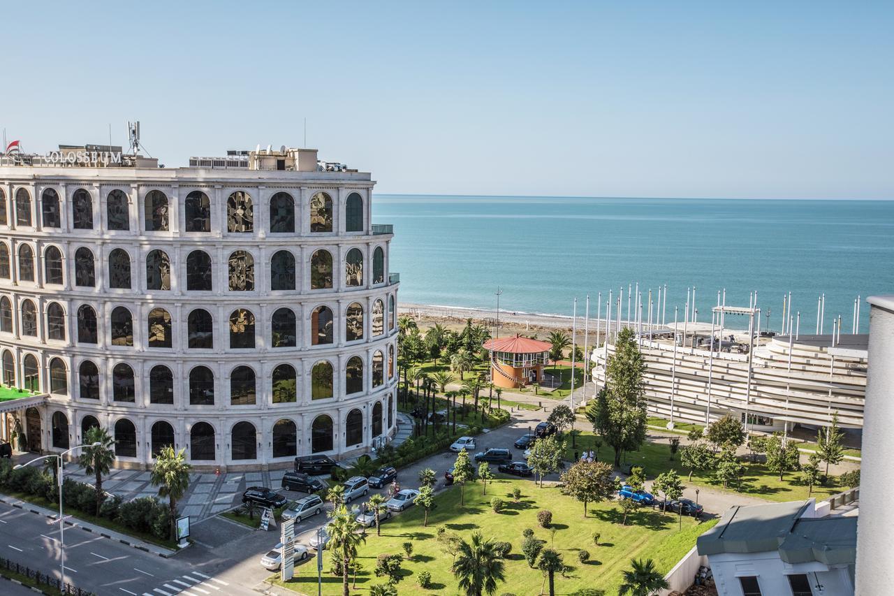 Tina'S Apartments With Panoramic Sea View 巴统 外观 照片